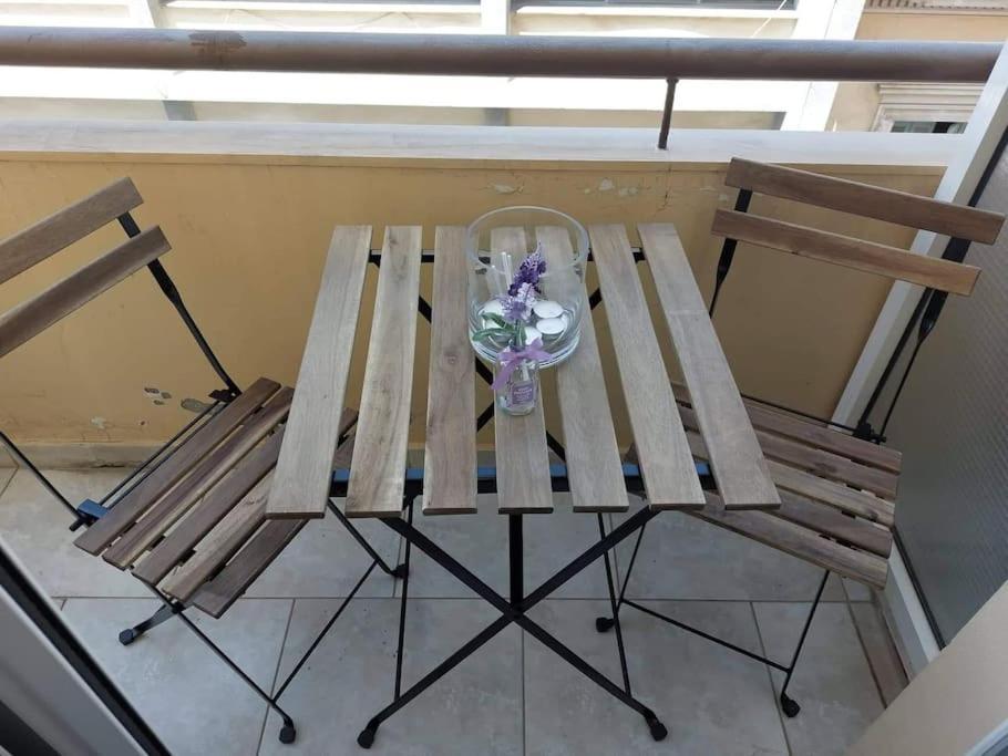 Small Apartment In The Heart Of Piraeus! Notara 43 エクステリア 写真